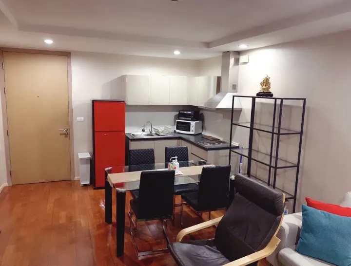 Property photos for Siri On 8