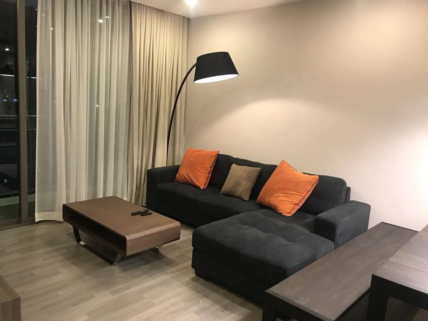 Property photos for The Room Sukhumvit 69