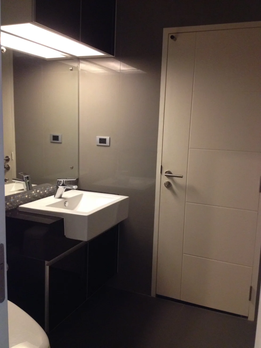 Property photos for The Crest Sukhumvit 34