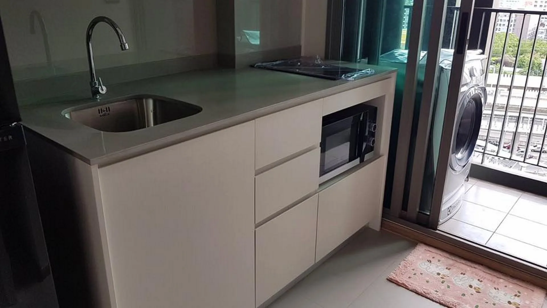 Property photos for Whizdom Station Ratchada - Thapra