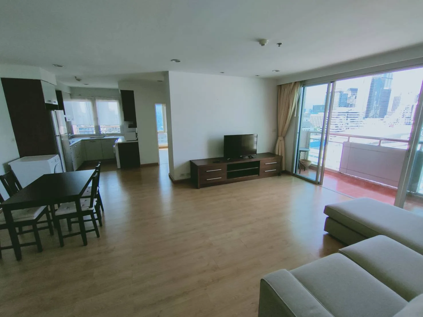 Property photos for Silom Grand Terrace