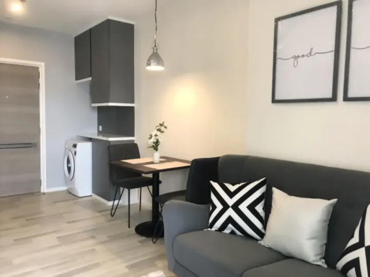 Property photos for The Key Sathorn - Charoenraj