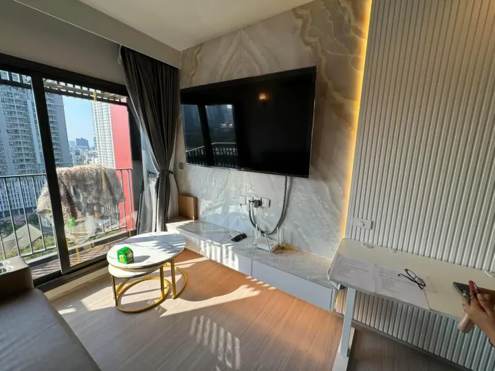 Property photos for Life Asoke Hype