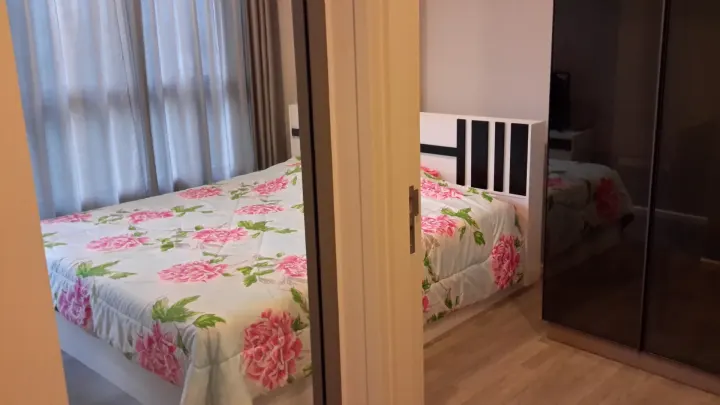 Property photos for The Room Sathorn - St.Louis