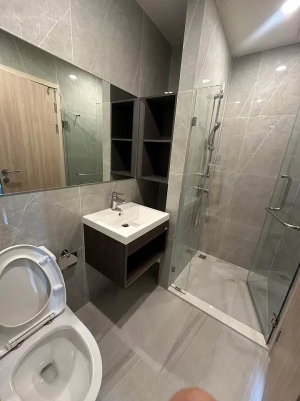 Property photos for Nue District R9