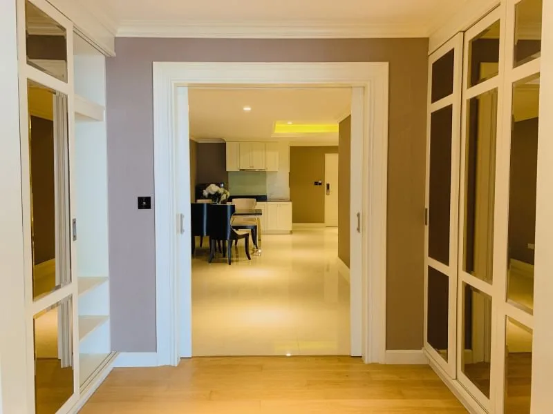 Property photos for State Tower