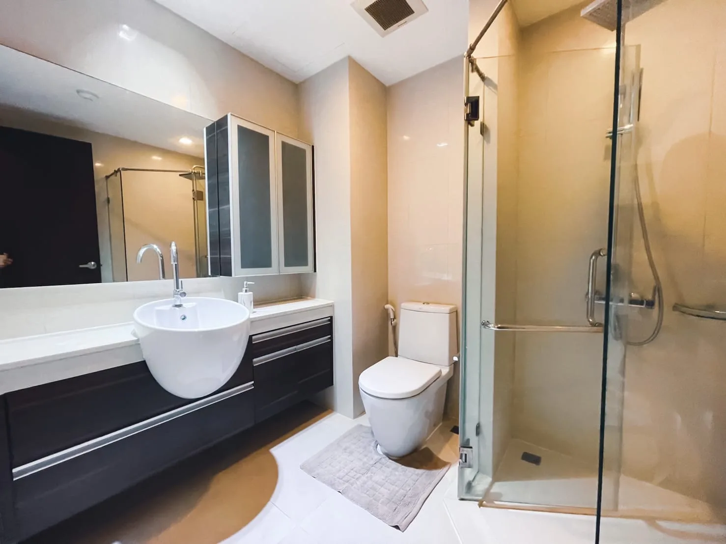 Property photos for Sky Walk Condominium