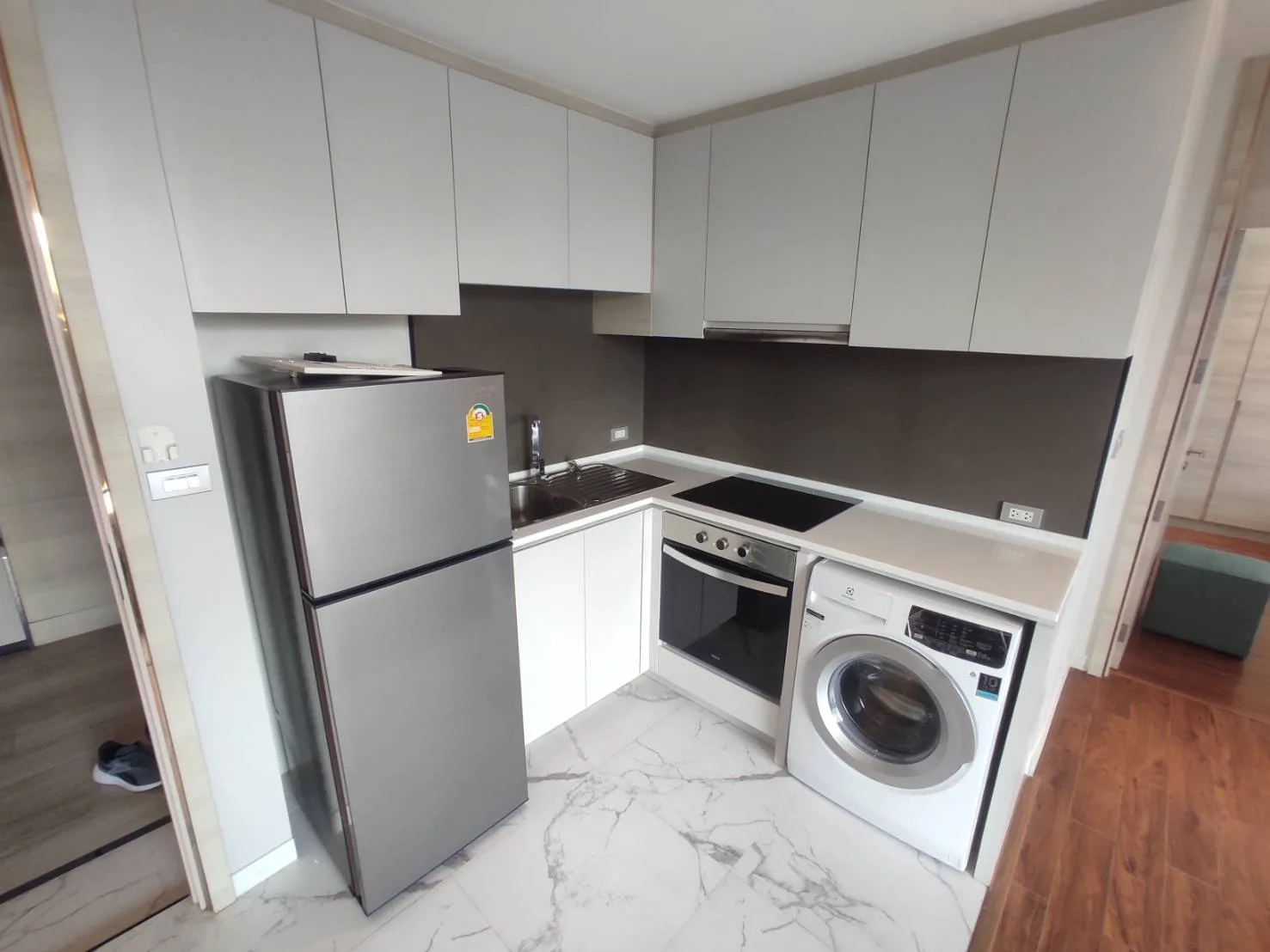 Property photos for Baan Santisuk Sukhumvit 38