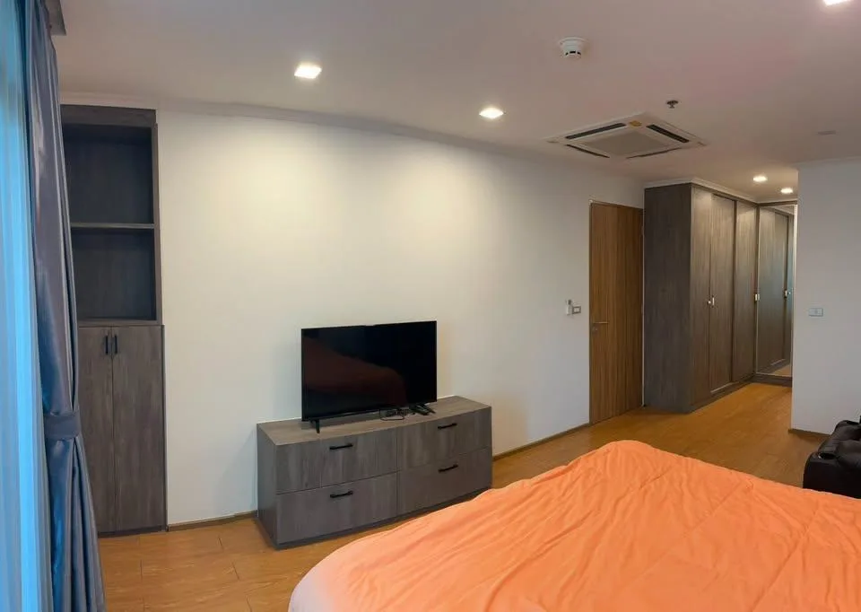Property photos for Lumpini Park View