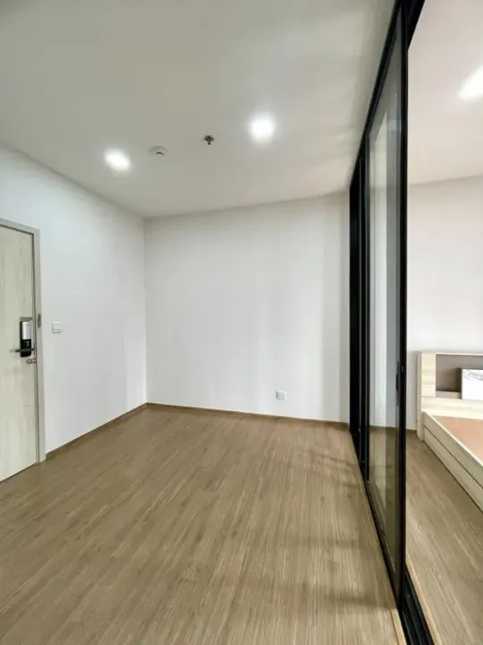 Property photos for Metris Rama 9-ramkhamhaeng
