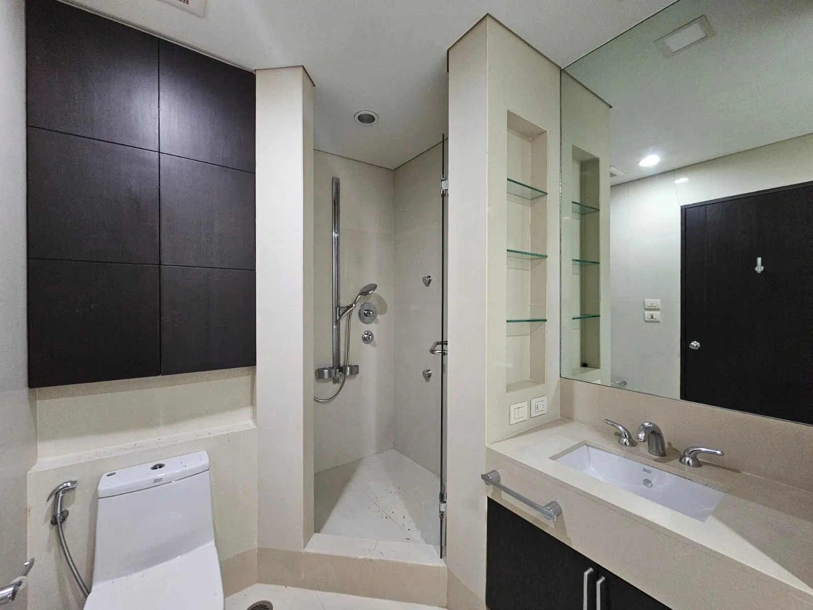 Property photos for The Park Chidlom