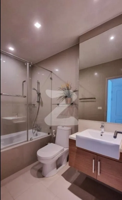 Property photos for Noble Refine