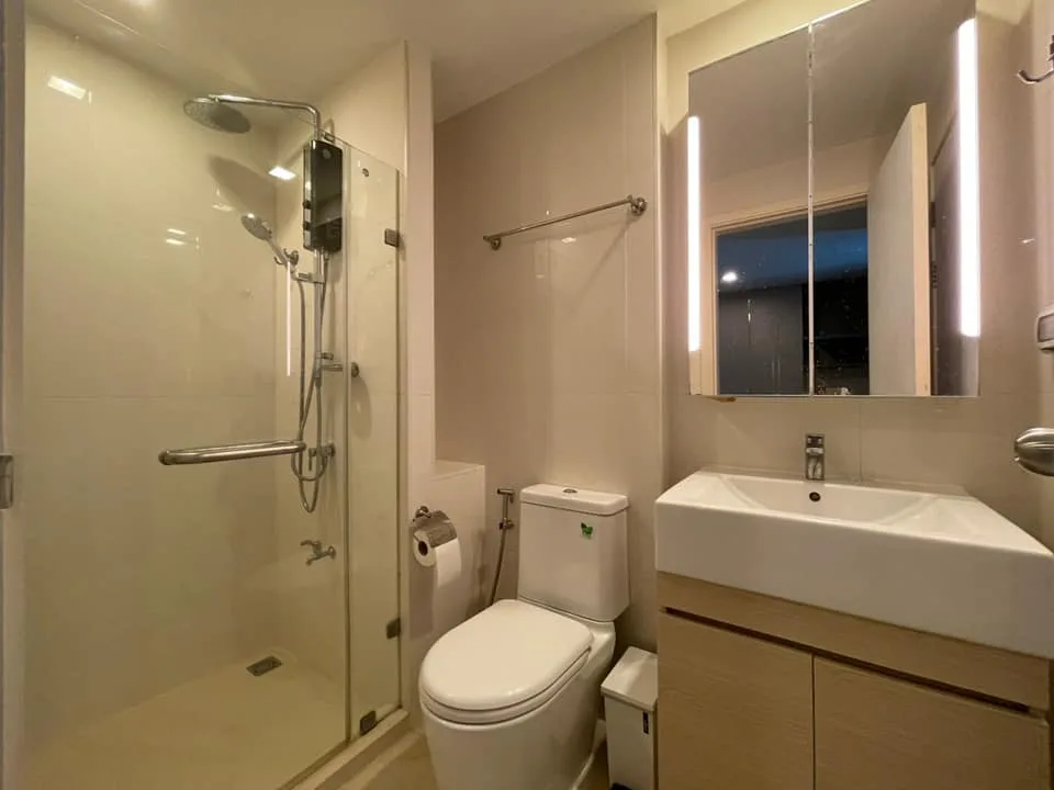 Property photos for Metro Luxe Rama 4
