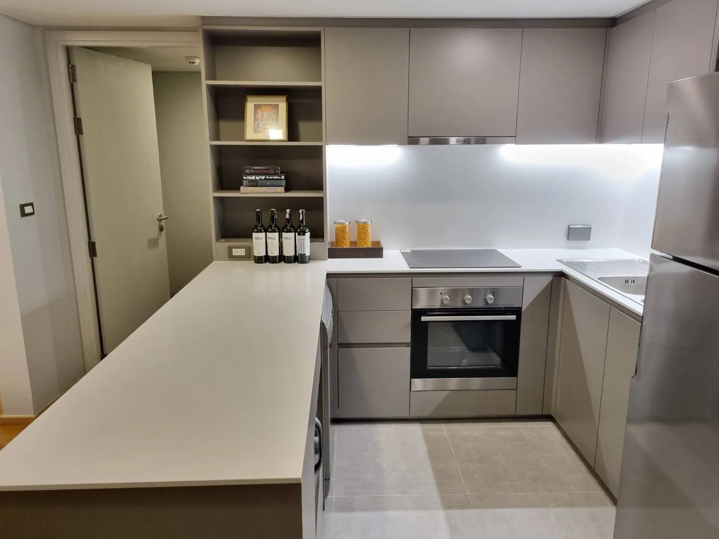 Property photos for Piya Apartment Sukhumvit 15