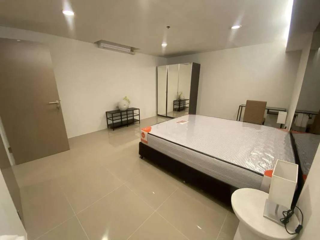 Property photos for The Waterford Diamond