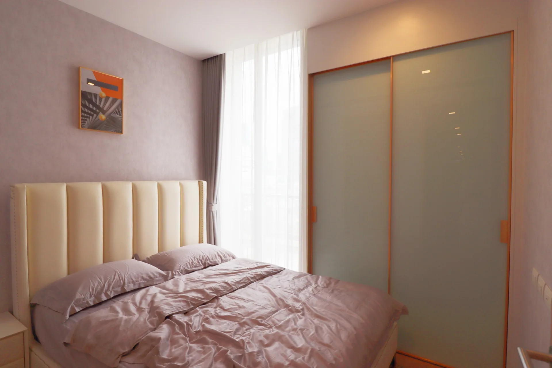 Property photos for Noble BE 33