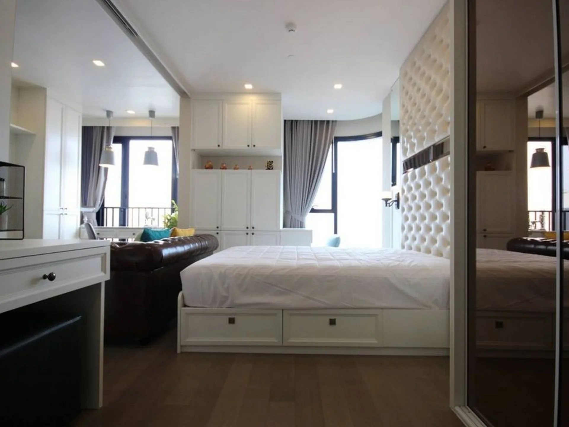 Property photos for Ashton Asoke