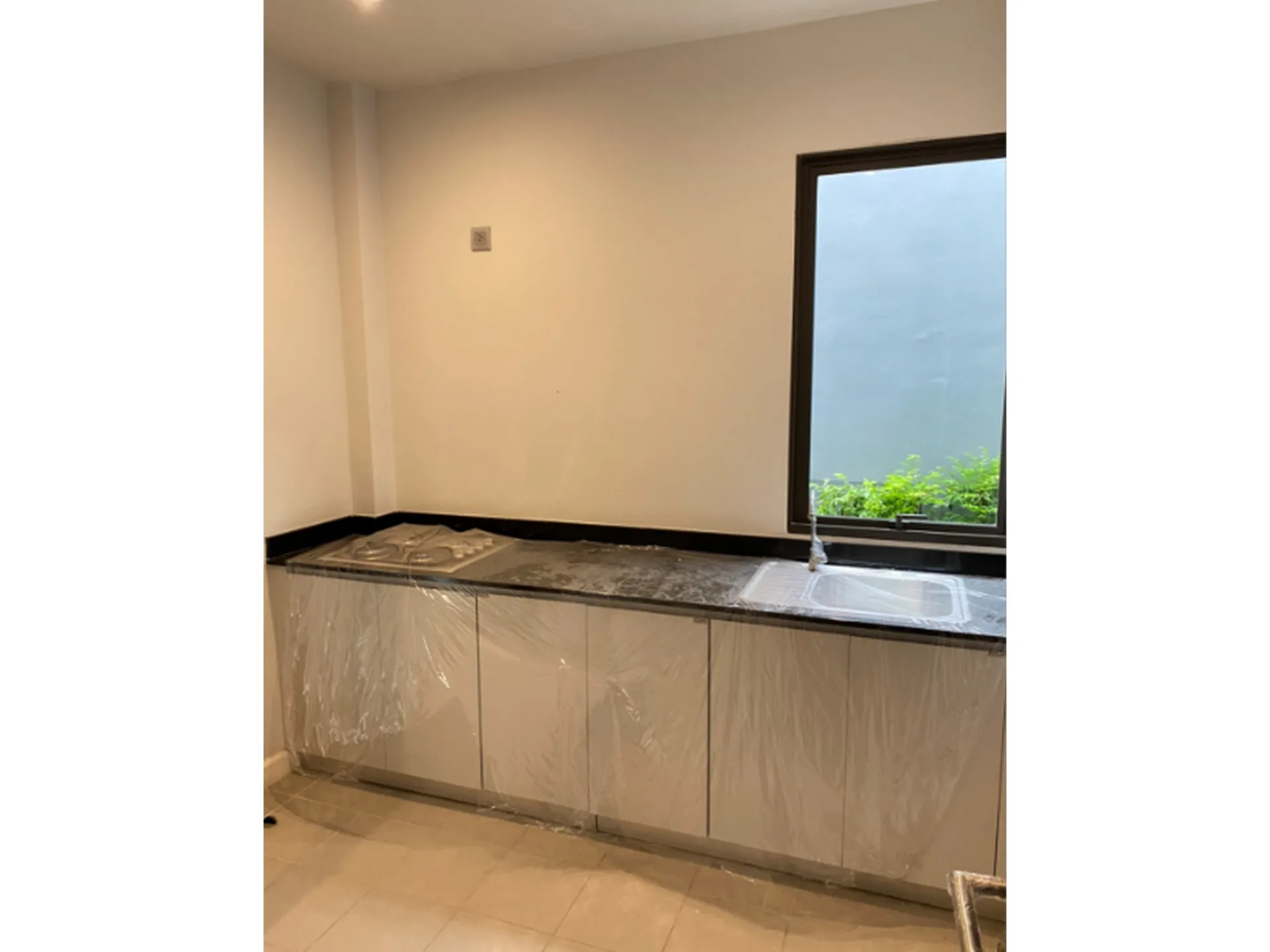 Property photos for Arna Ekamai