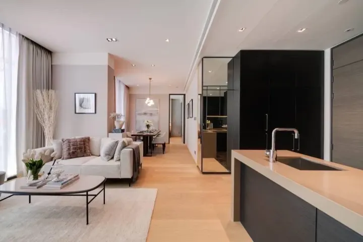 Property photos for 28 Chidlom