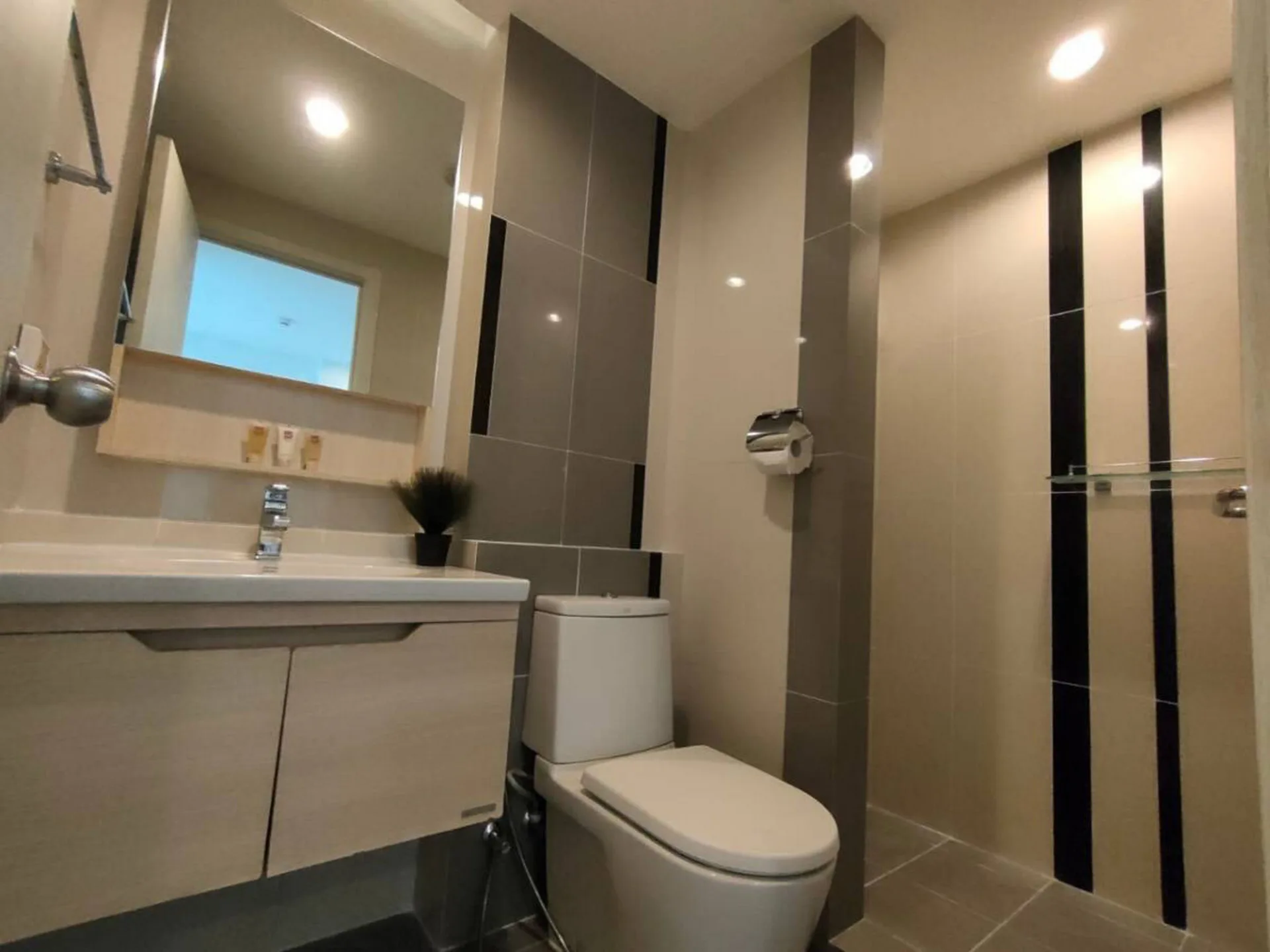 Property photos for Artemis Sukhumvit 77
