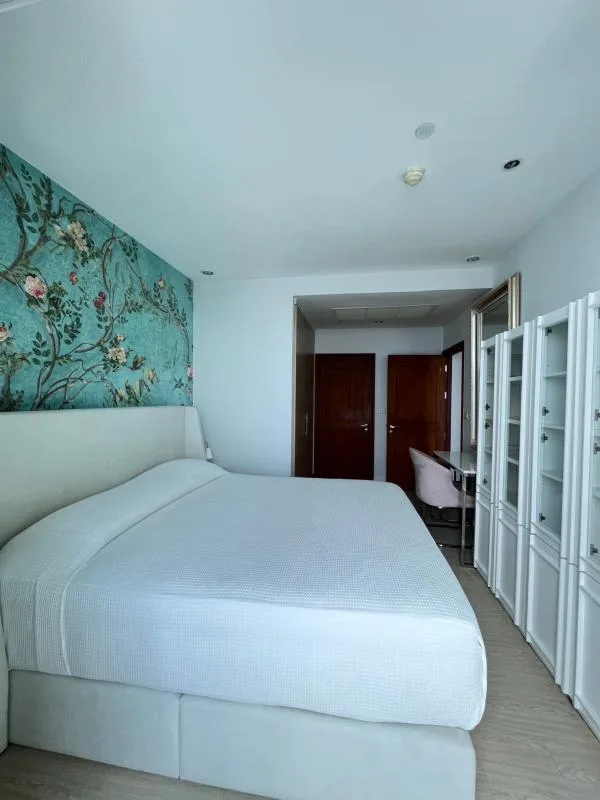 Property photos for Sky Villas Sathorn