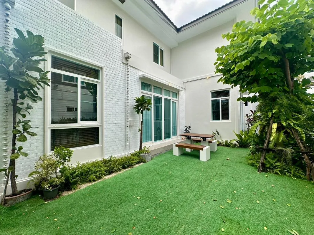 Property photos for Mantana 2 Bangna Km.7