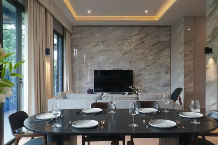 Property photos for Arna Ekamai