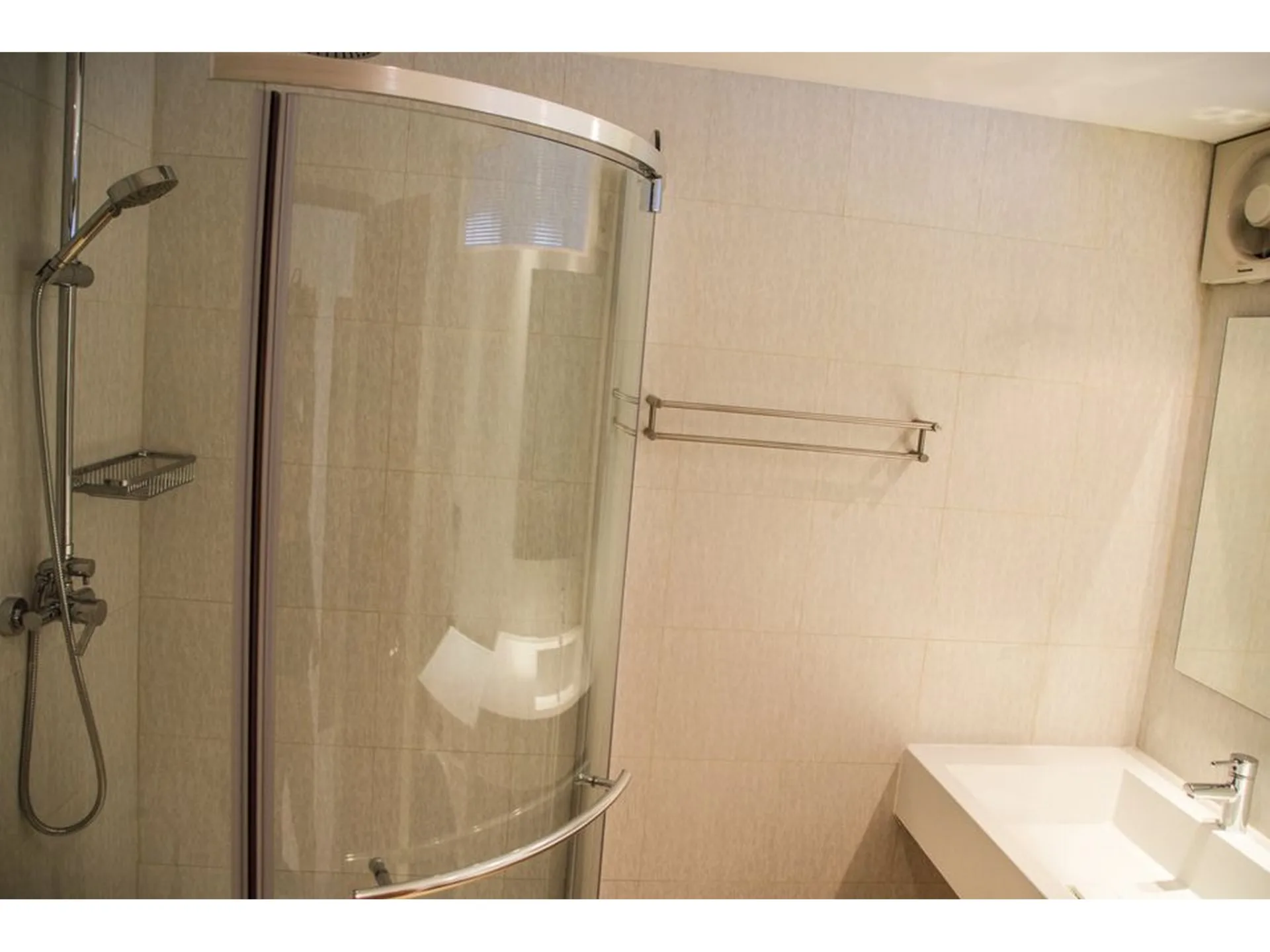 Property photos for Diamond Tower