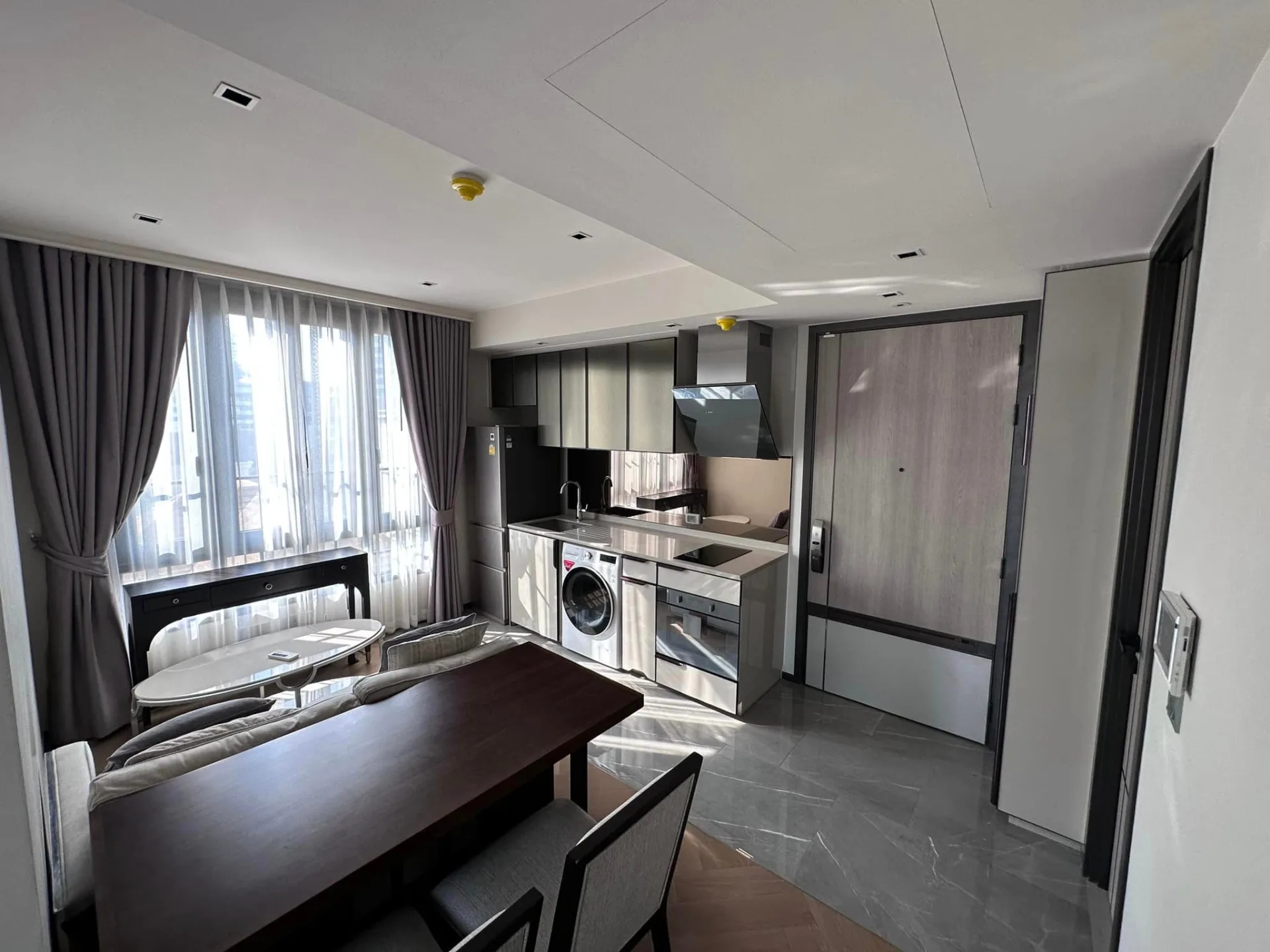 Property photos for The Reserve Sukhumvit 61