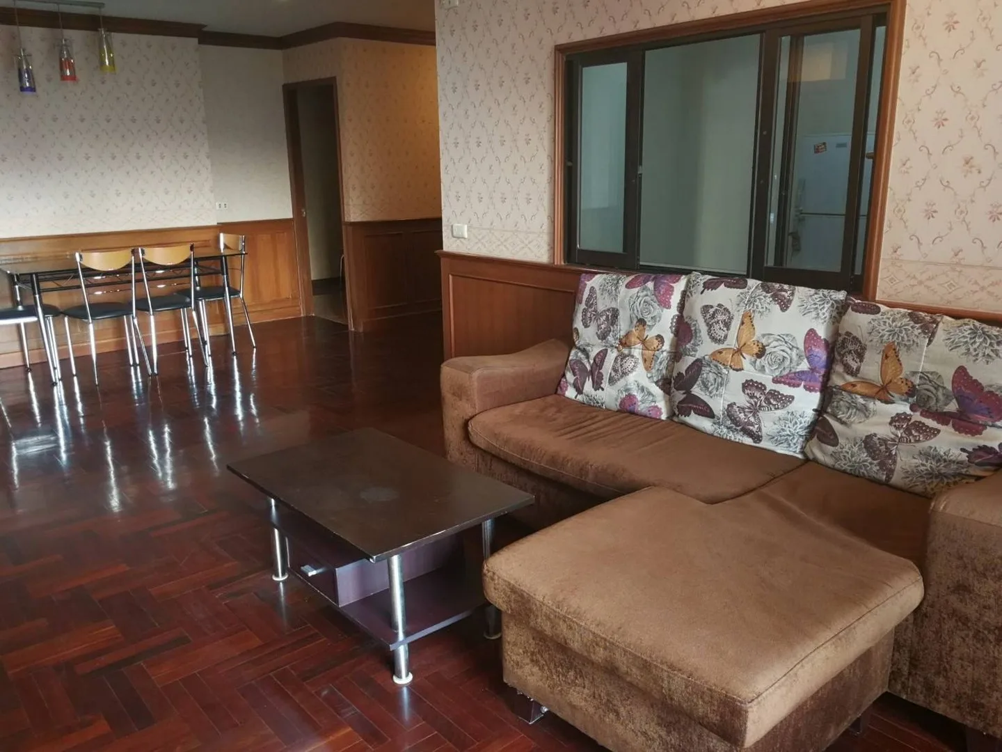 Property photos for Richmond Palace