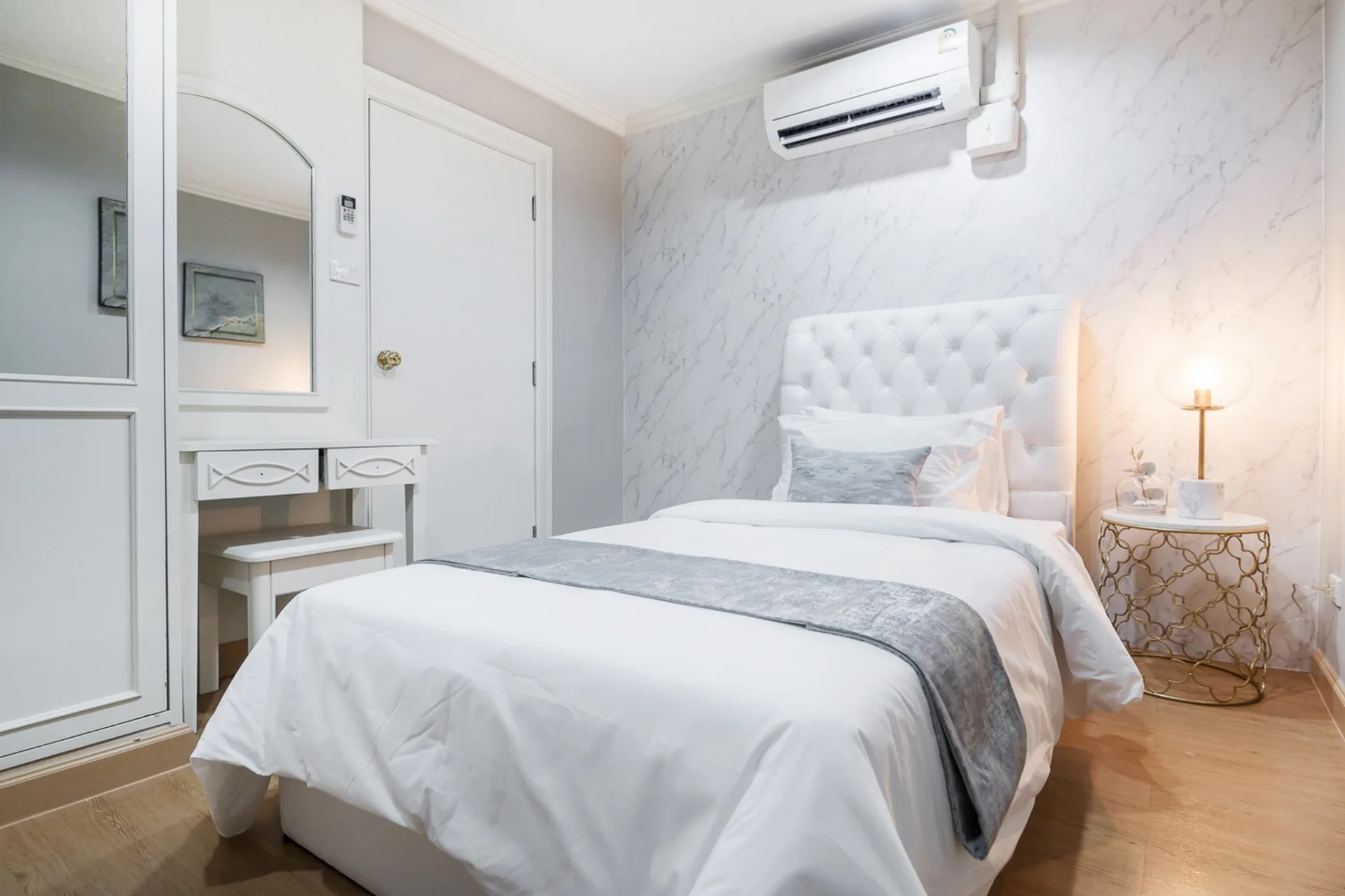 Property photos for Petch 9 Tower