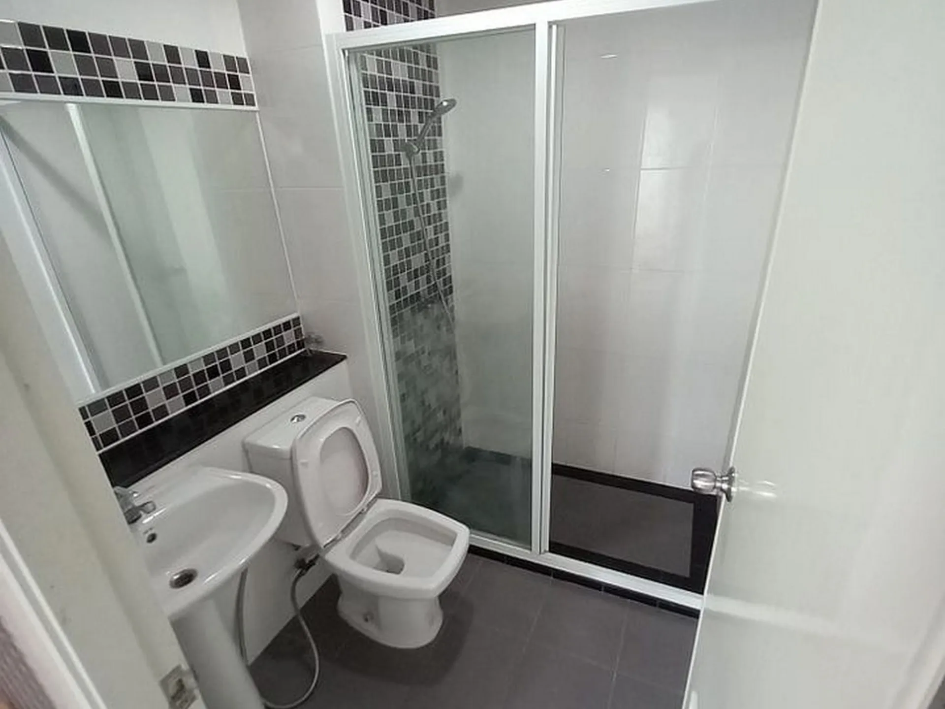 Property photos for Regent Home 22 Sukhumvit 85