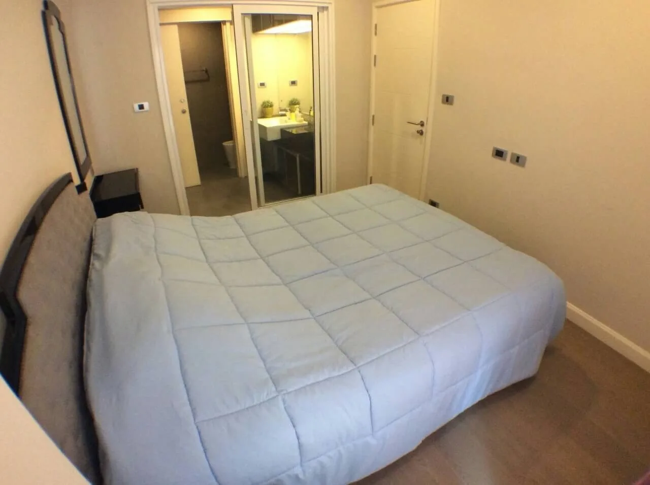 Property photos for The Crest Sukhumvit 34