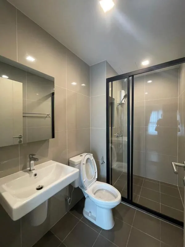 Property photos for The Base Phetchaburi-thonglor
