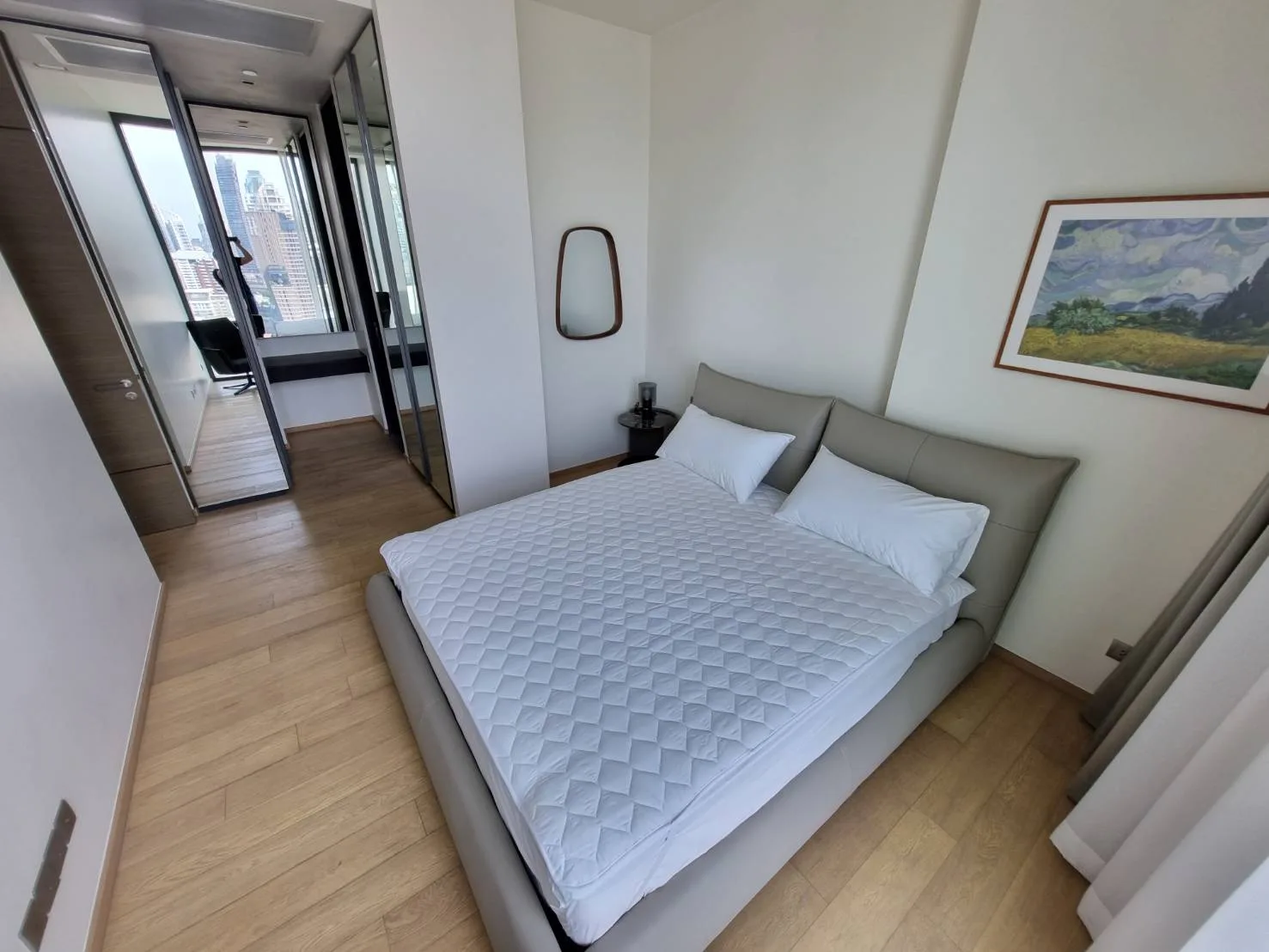 Property photos for 28 Chidlom