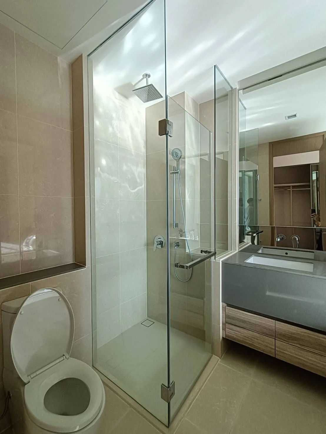 Property photos for The Esse Asoke