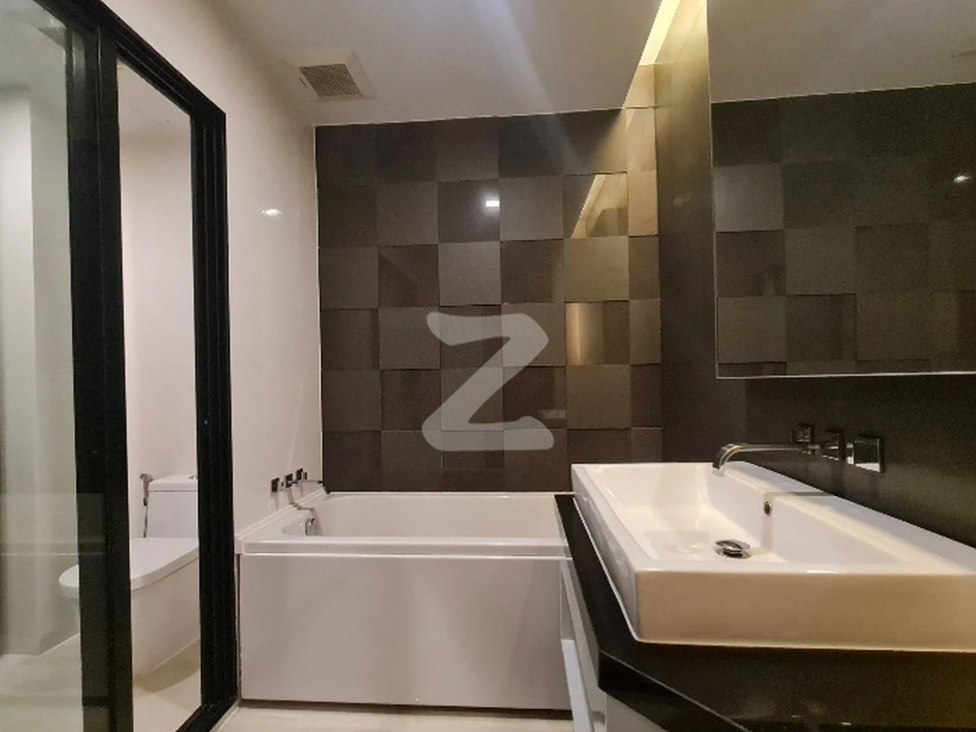 Property photos for Ivy Ampio