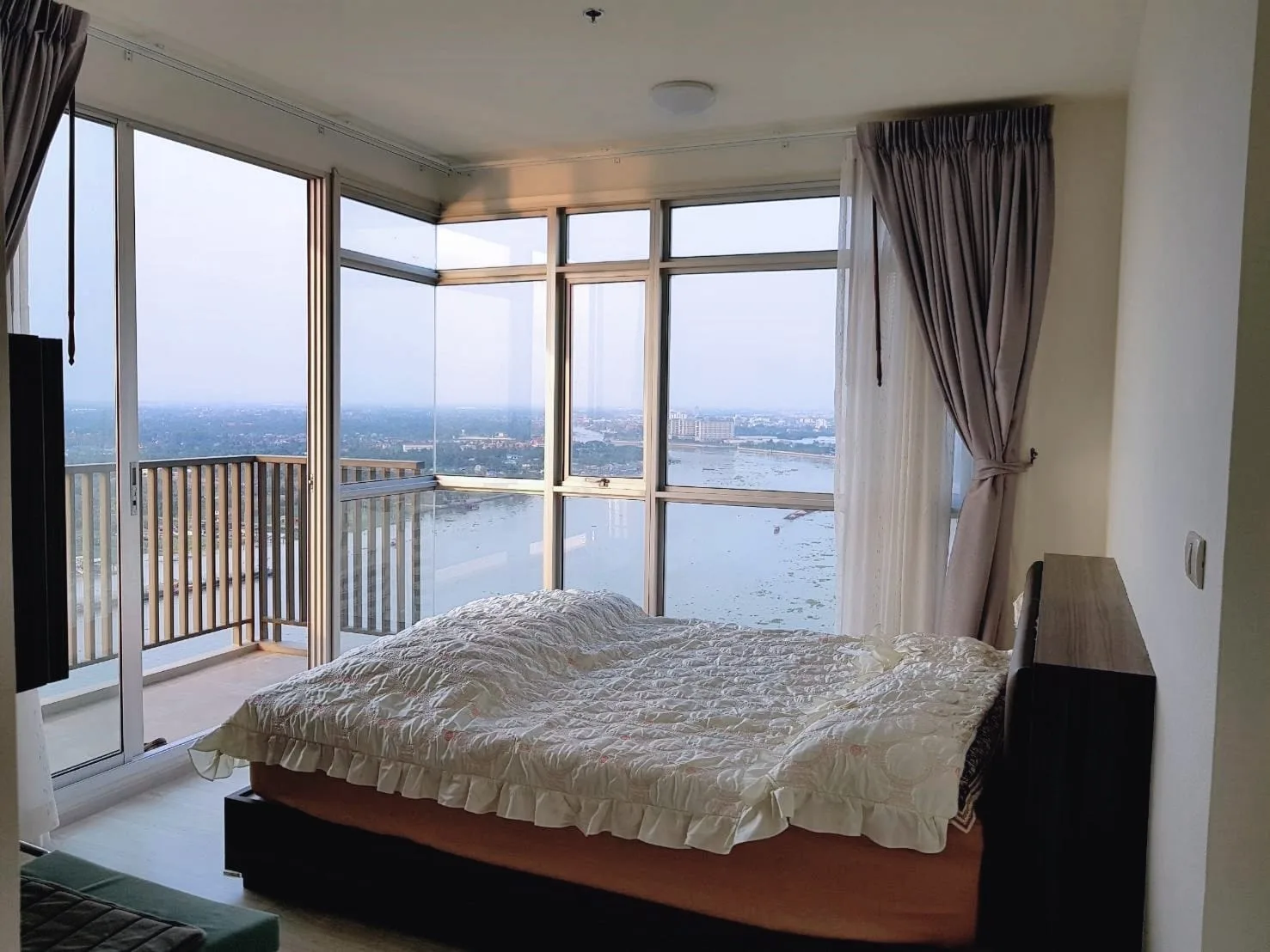 Property photos for Manor Sanambinnam