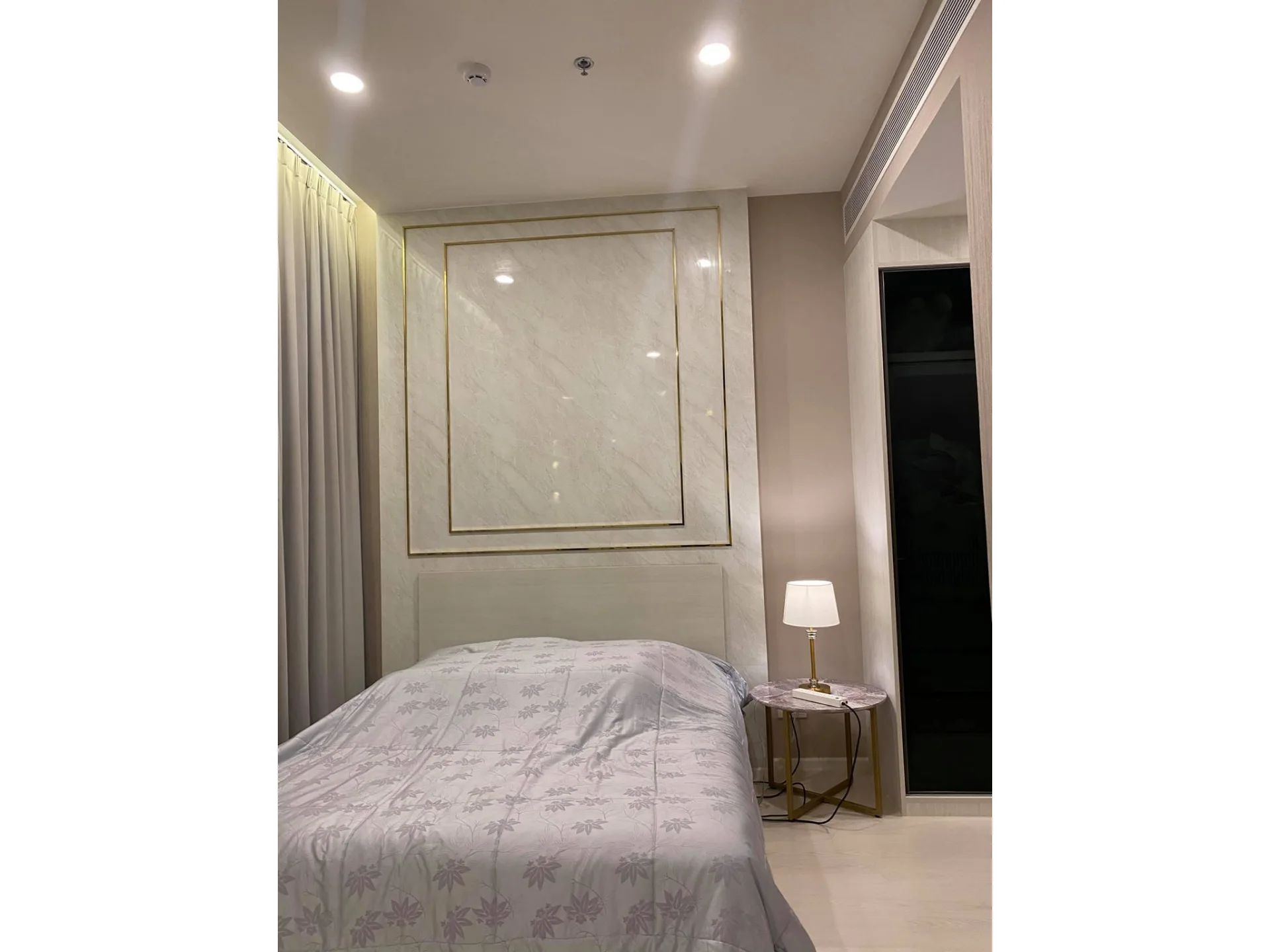 Property photos for Mazarine Ratchayothin