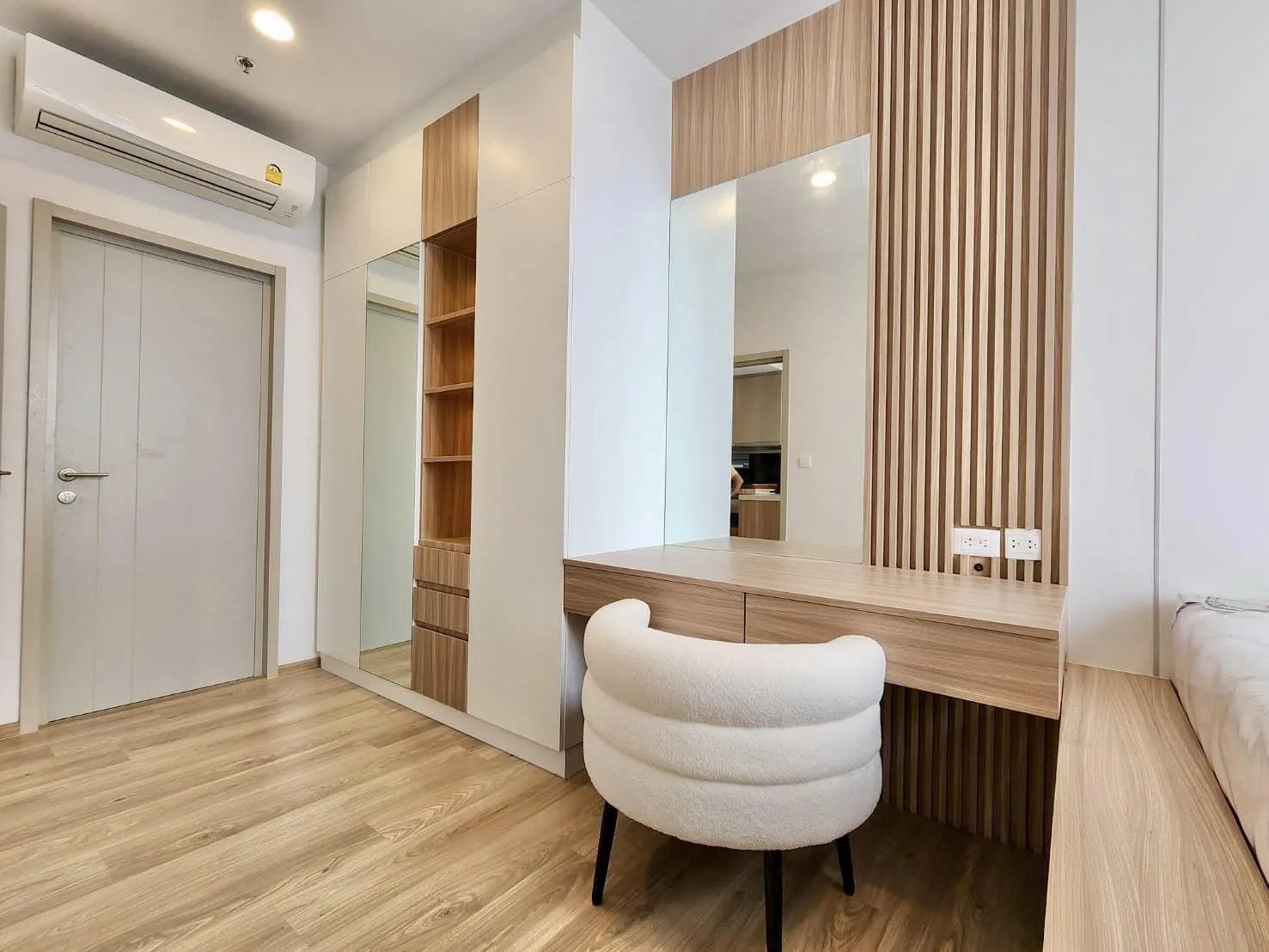 Property photos for OKA HAUS Sukhumvit 36