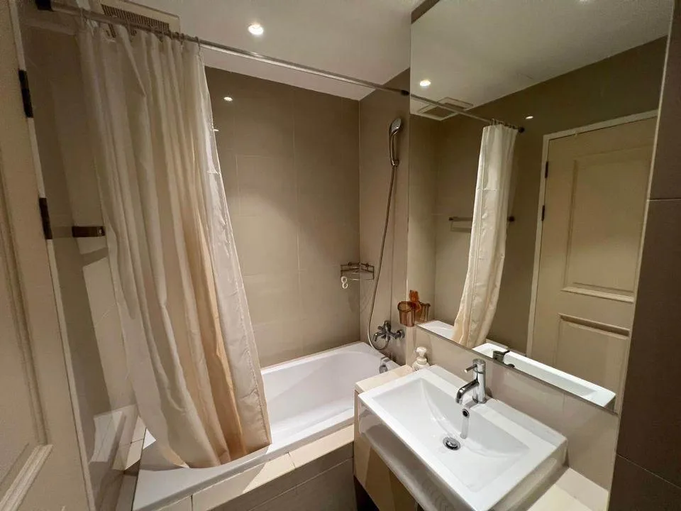 Property photos for Noble Reflex