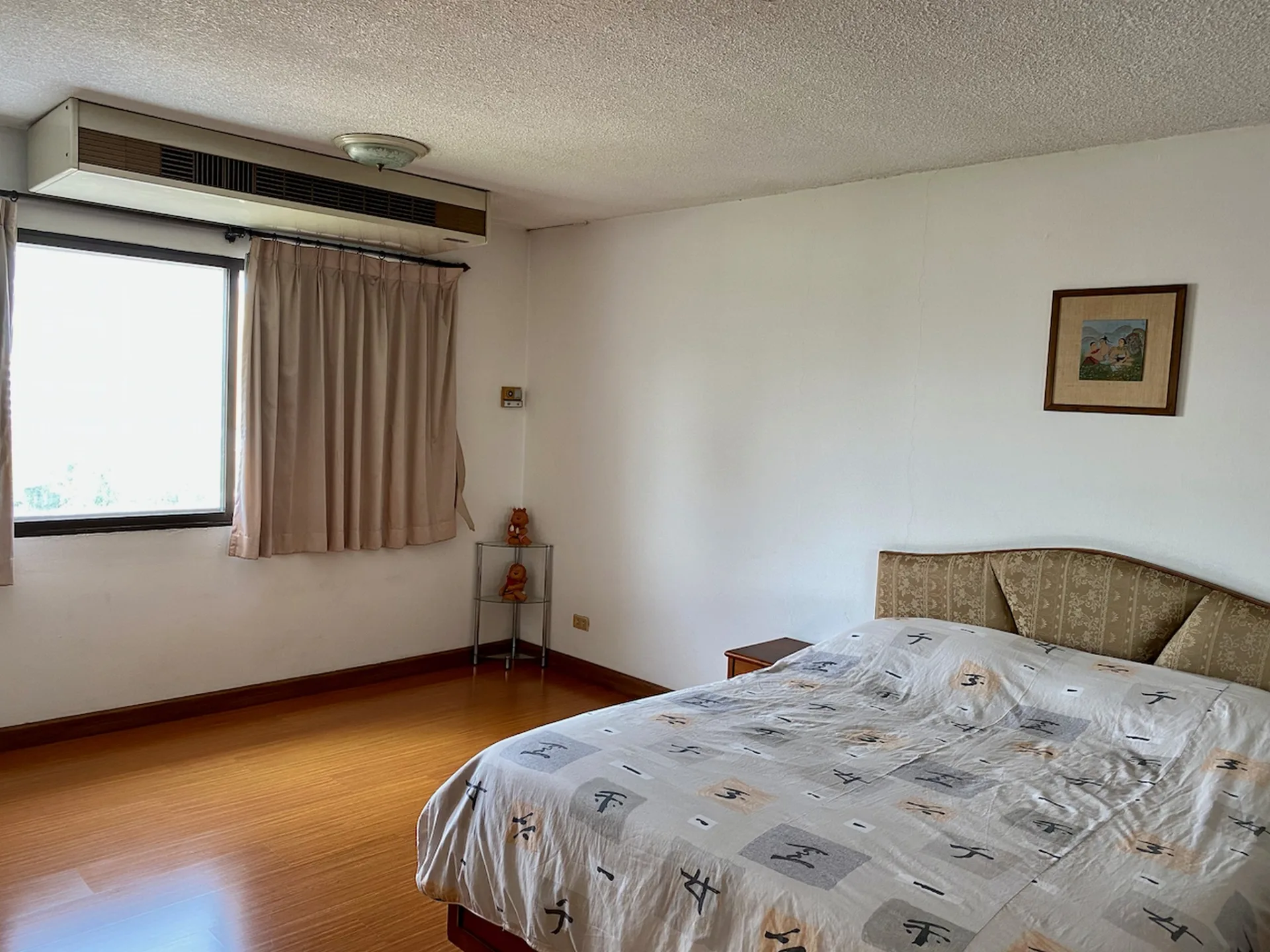 Property photos for 38 Mansion