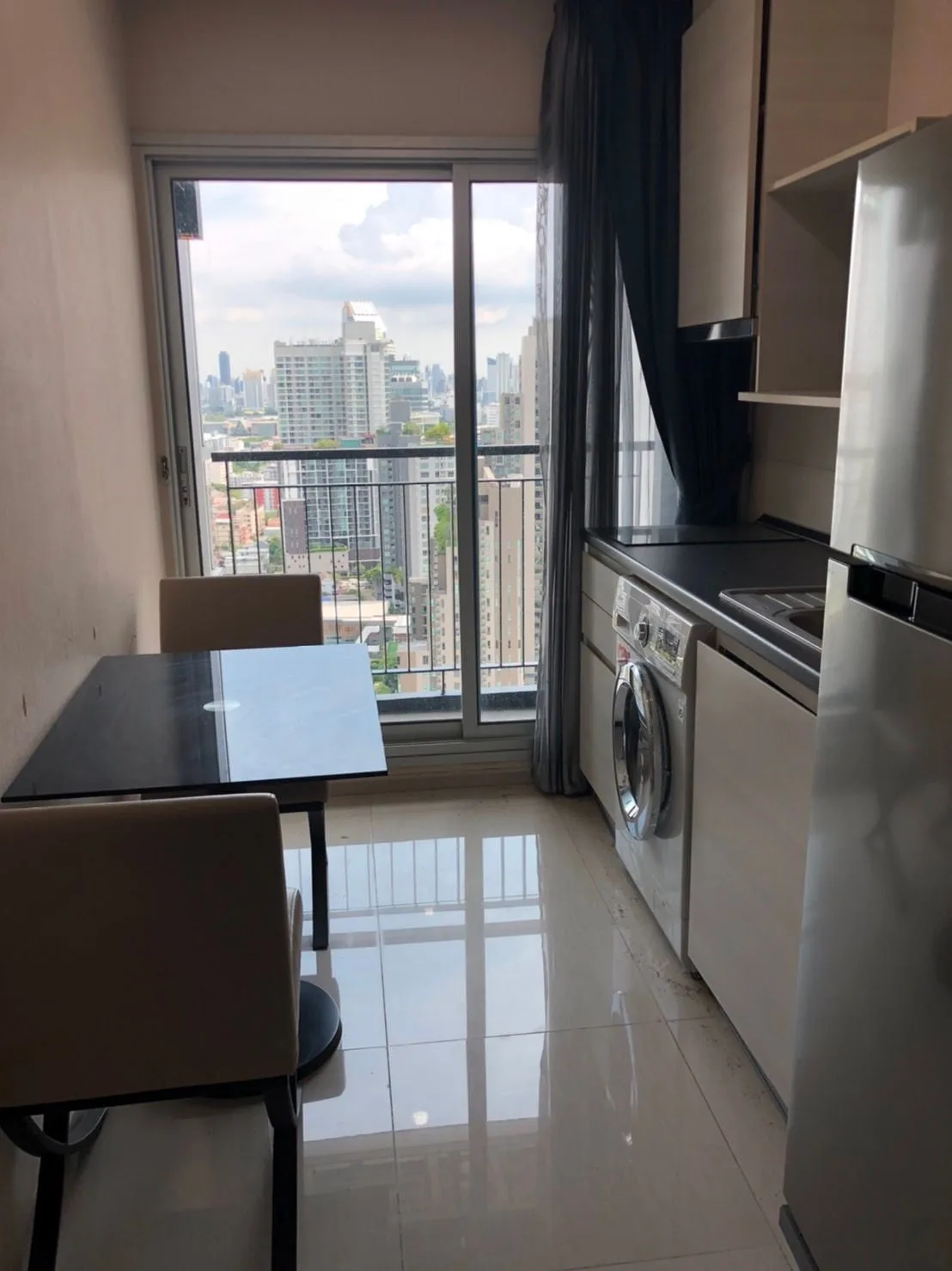 Property photos for Life Ratchadapisek