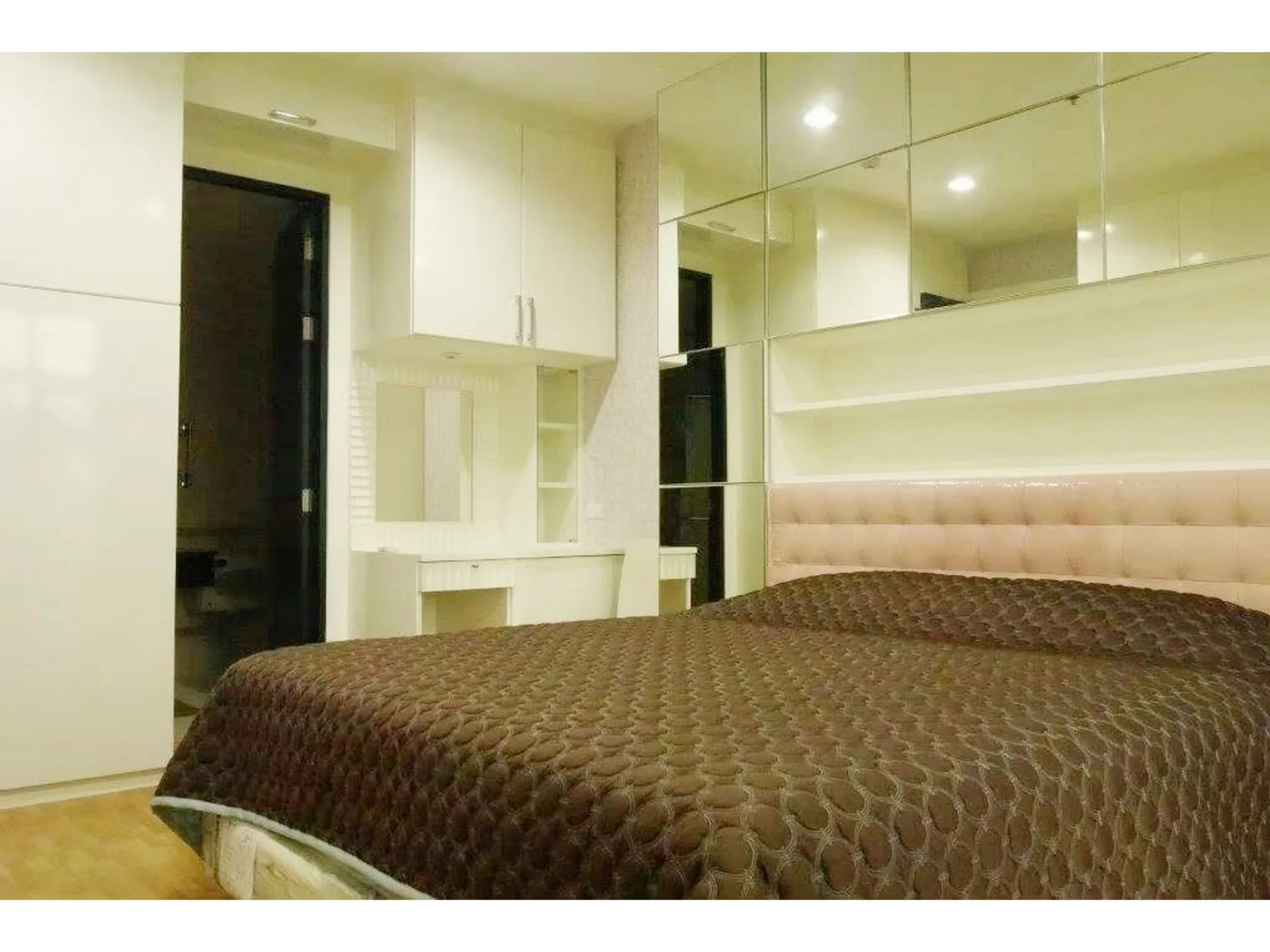 Property photos for Baan Klang Krung Siam - Pathumwan