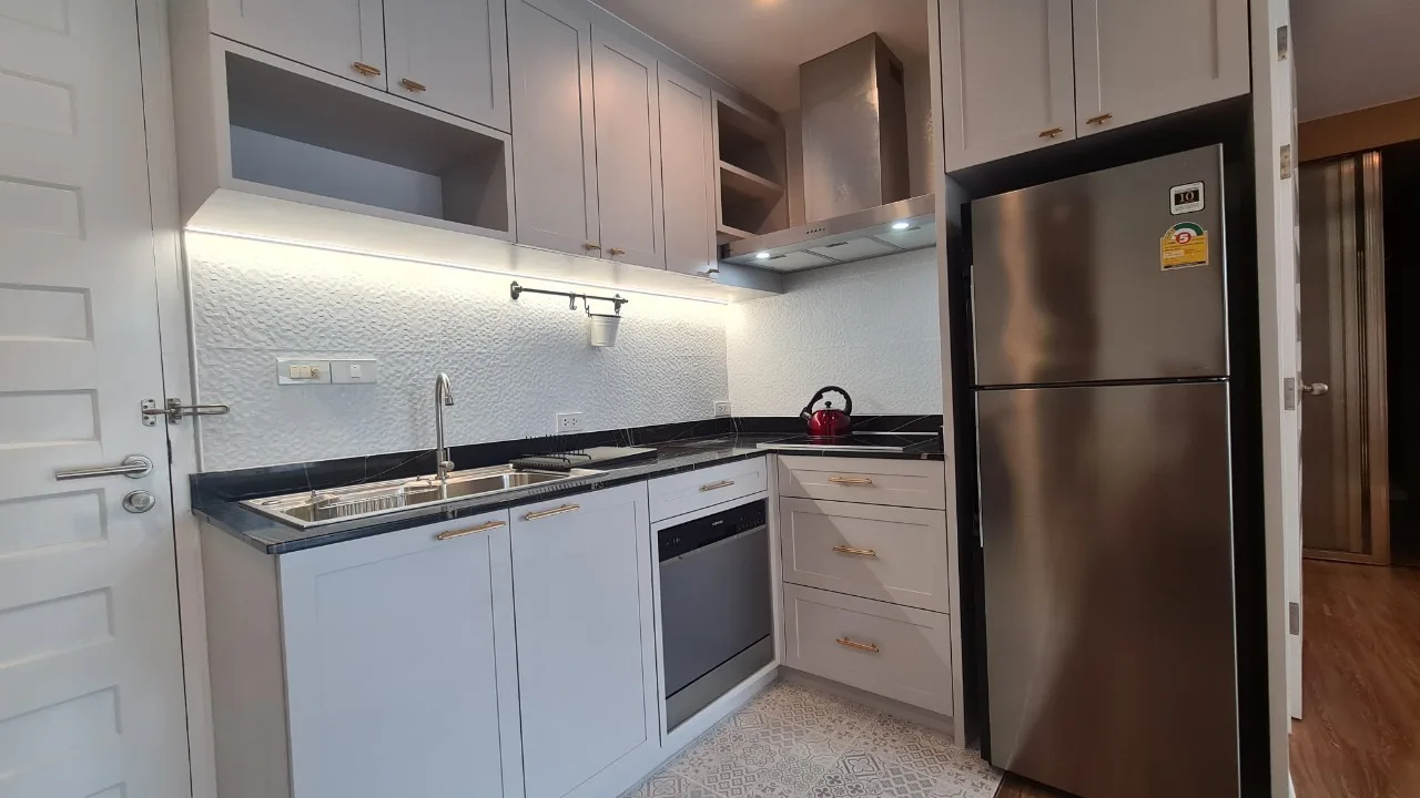 Property photos for The Amethyst Sukhumvit 39