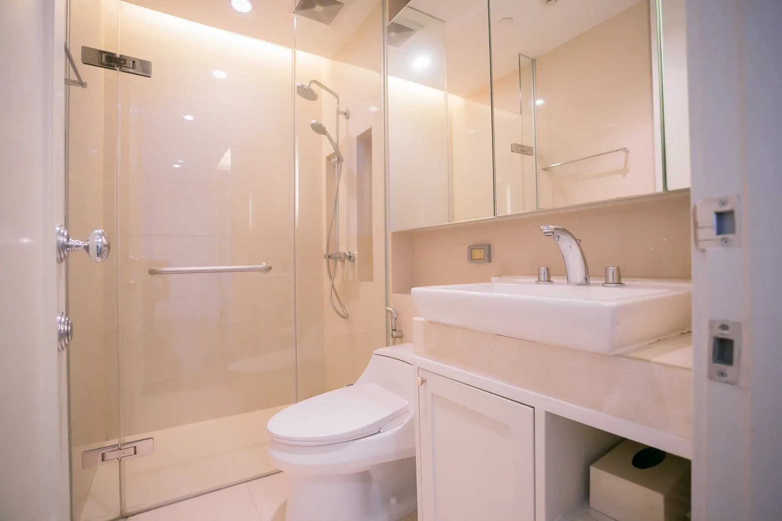 Property photos for Oriental Residence