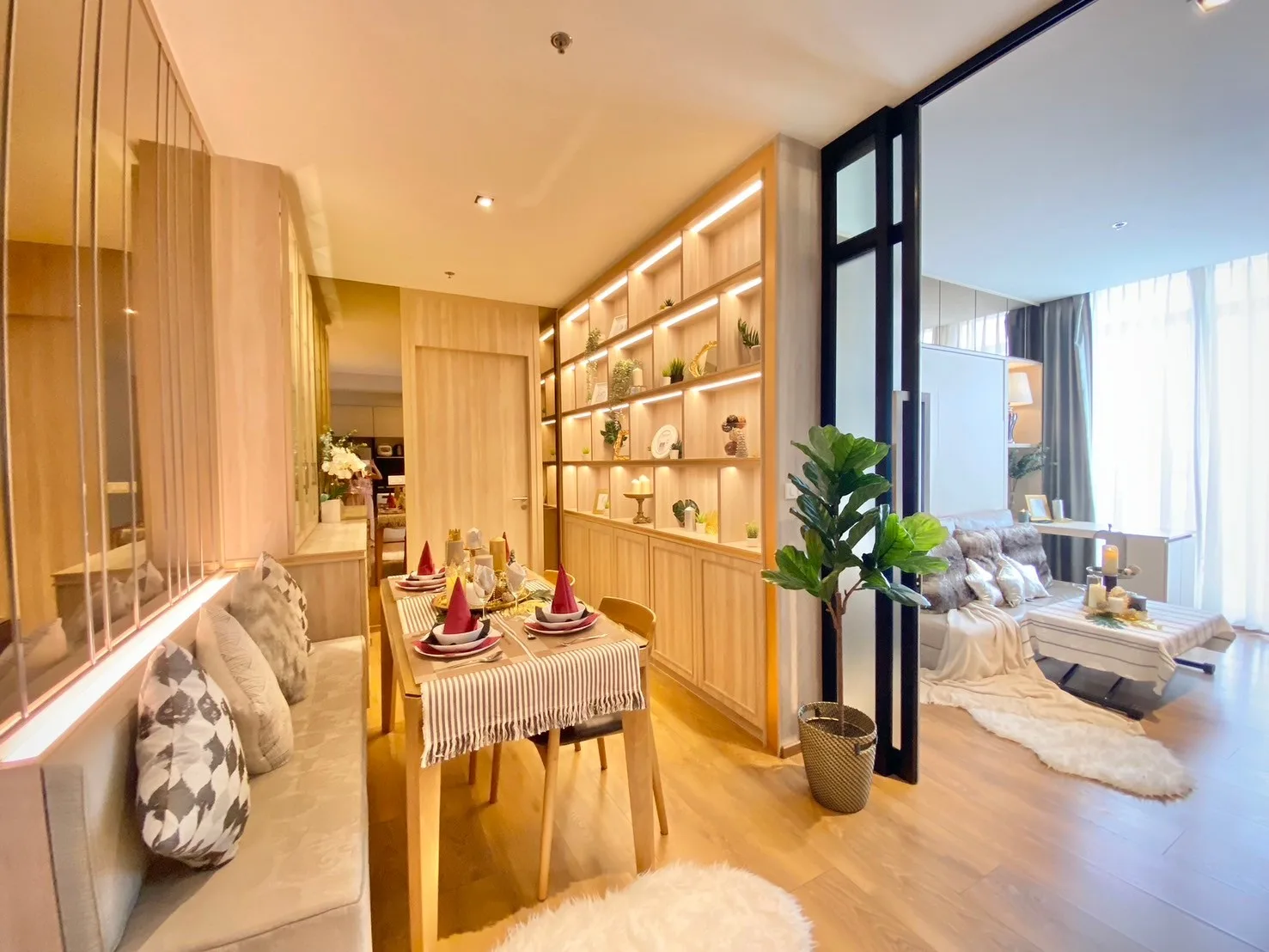 Property photos for Park Origin Phromphong