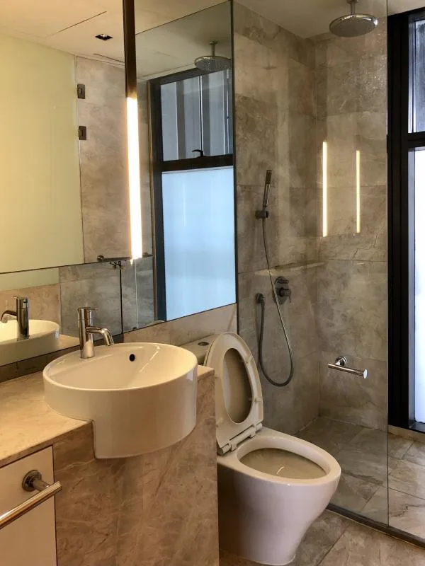Property photos for The Met