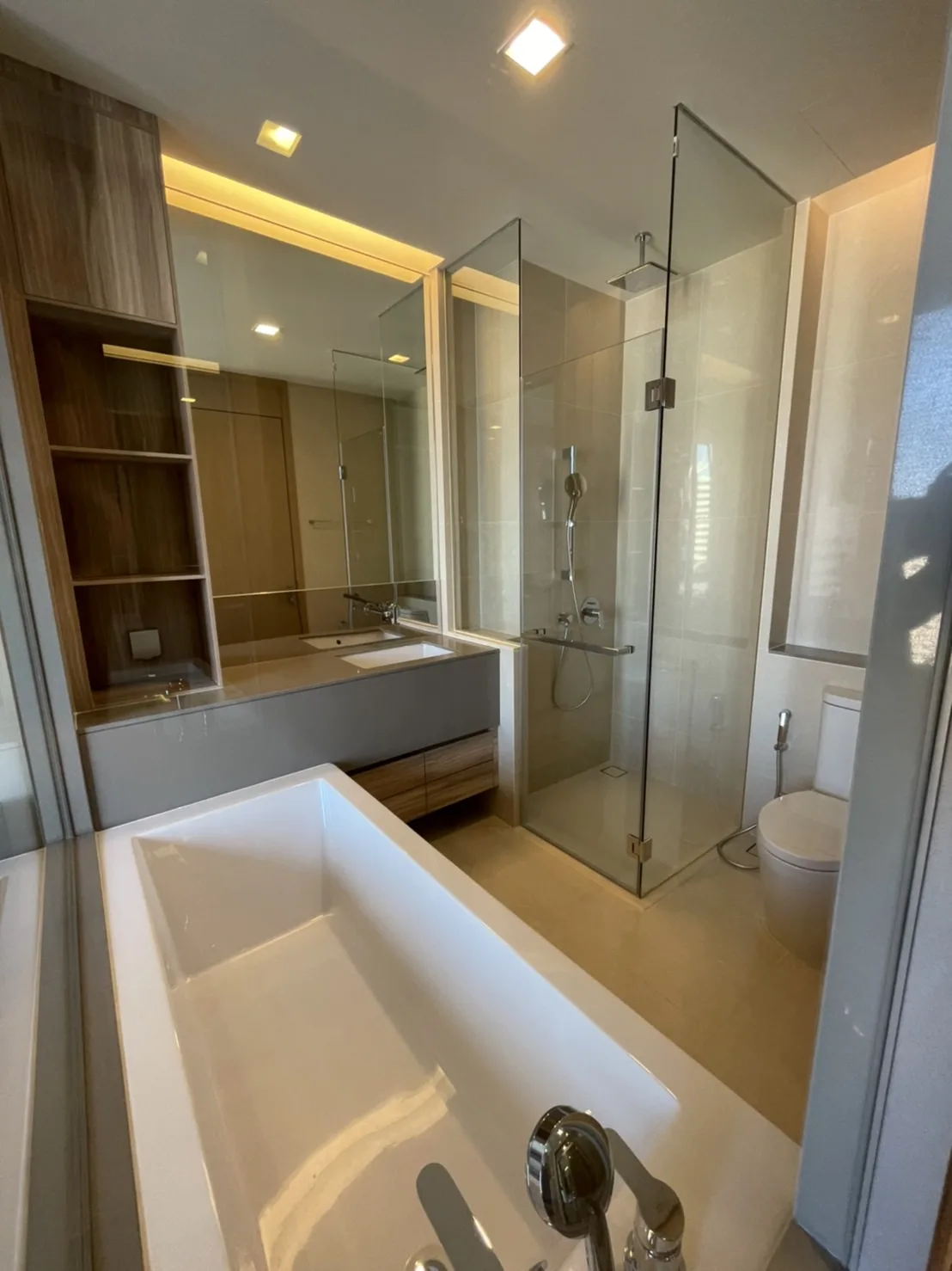 Property photos for The Esse Asoke