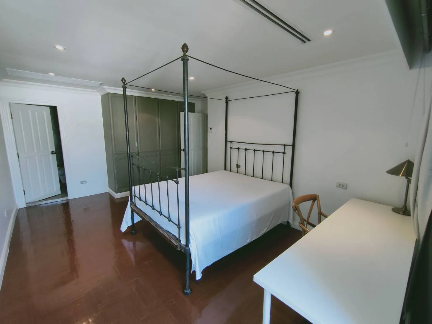 Property photos for Supreme Place